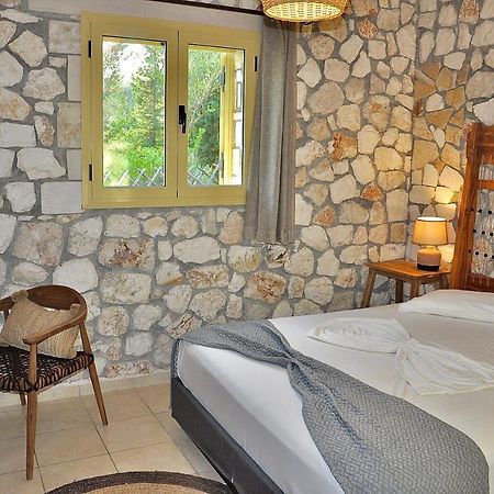 Stone Villa Kefaloniaprivatevillas Трапезаки Екстериор снимка
